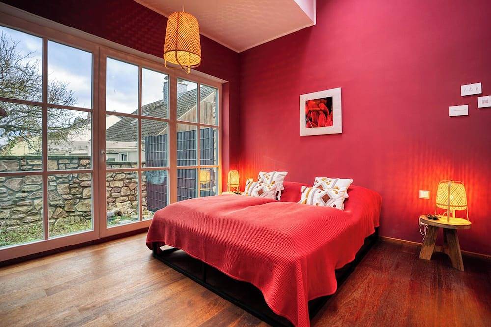 Designhaus - Whirlpool - Garage - 8 Personen - Top Lage in Rüdesheim am Rhein, Rheingau-Taunus-Kreis