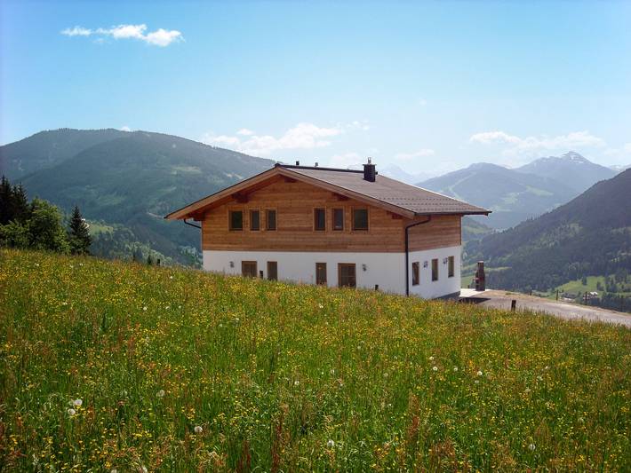 Ferienhaus für 6 Personen, mit Terrasse und Garten in Tennengau