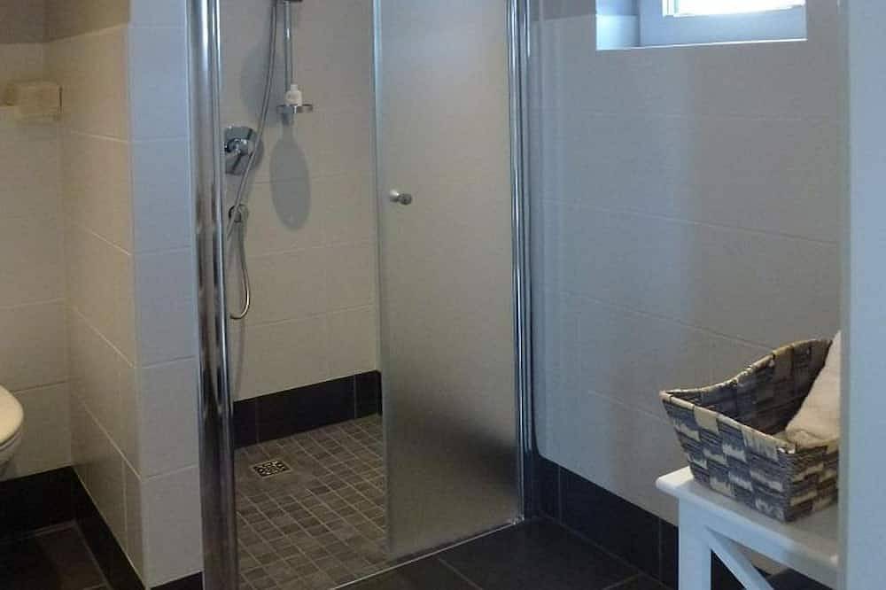 Ganze Wohnung, Ferienwohnung Kornelia Baeumcher - Appartement/Fewo, Dusche, Wc in Burg Eltz, Treis-Karden