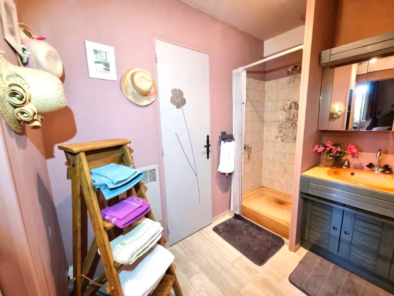 Gästehaus 'Les Bosquets Chambre d'Hôtes' mit gemeinsamer Terrasse, Garten und Wlan in Caugé, Évreux und Umgebung