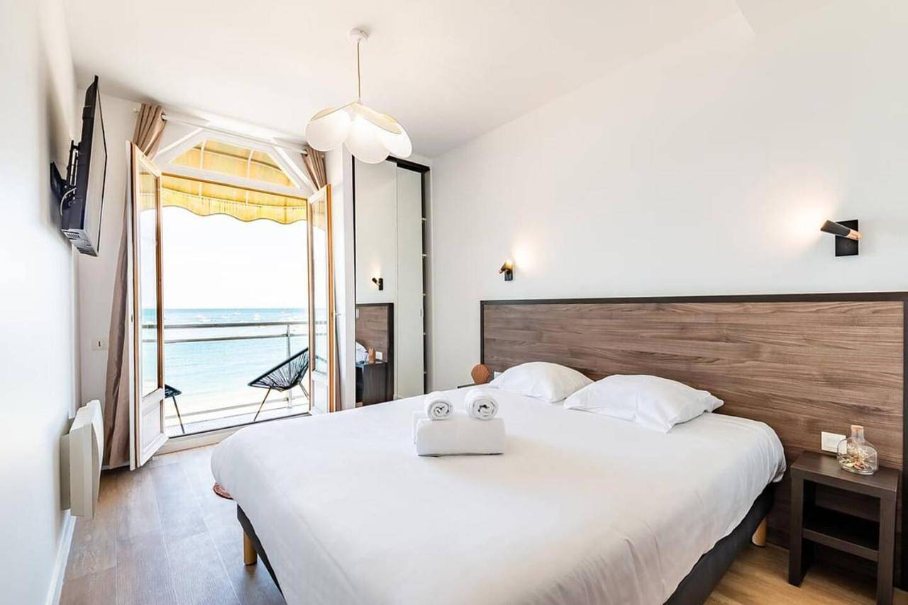 Appartement entier, Les Pieds Dans L'Eau - Appartements 1 et 2 - Vue mer in Cancale, Baie du Mont-Saint-Michel