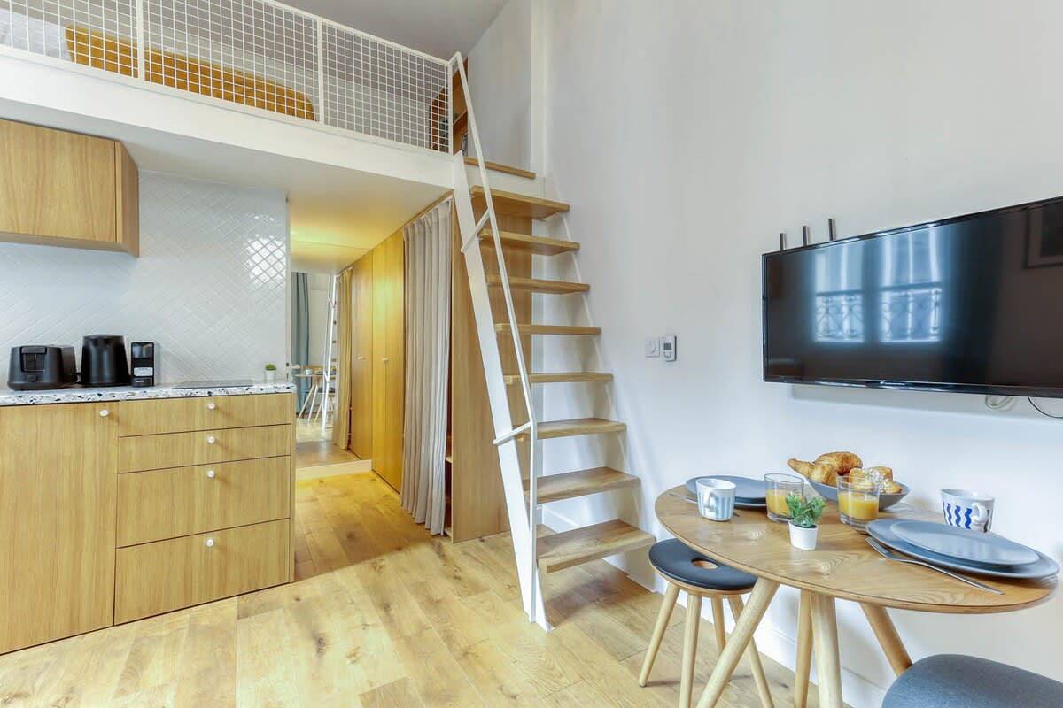 Ganze Wohnung, Cuty Studio in a Secret Courtyard Montmartre (1) in Paris, Ile de France