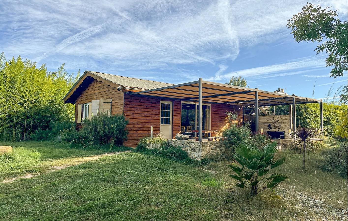 Appartement confortable avec parking et jardin, près de Connaux in Connaux, Région de Nîmes