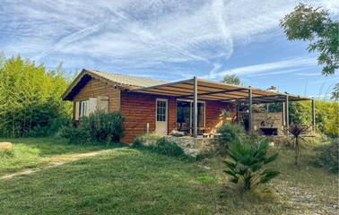 Location de vacances pour 4 personnes, avec jardin à Connaux