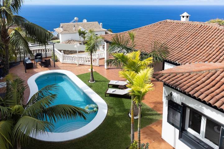Villa pour 6 personnes, avec piscine ainsi que terrasse et jardin - 1