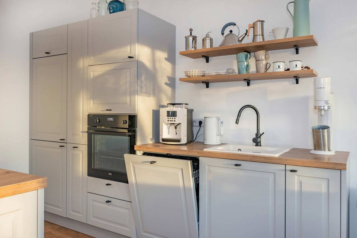 Modernes Ferienhaus "Haffhus" für bis zu 10 Personen mit Garten und Balkon in Karnin (Usedom), Usedom Stadt
