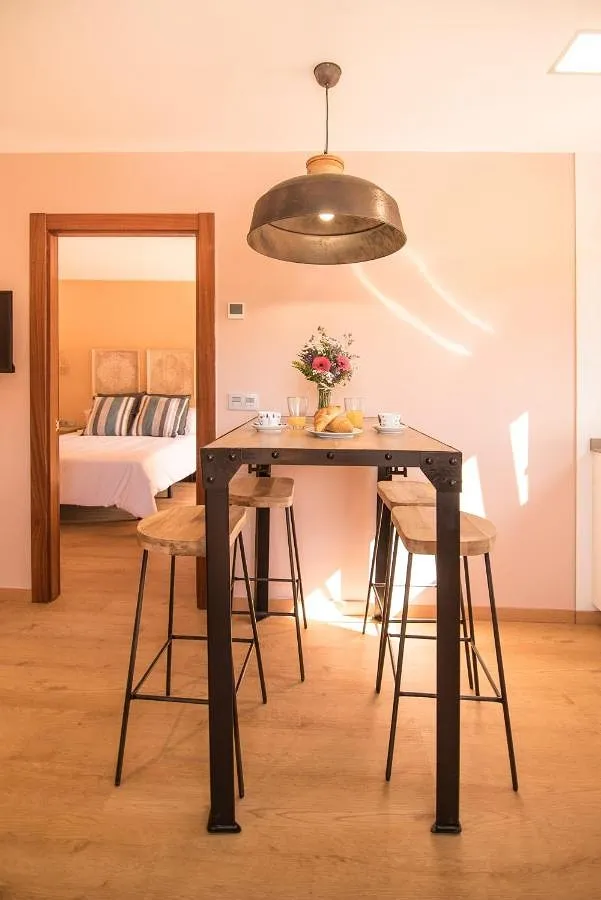 Ferienwohnung für 4 Personen, mit Terrasse und Garten sowie Ausblick - 1