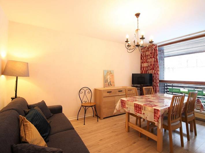 Gîte pour 4 personnes, avec balcon dans Bureau De Tourisme Du Massif Du Sancy Le Mont Dore