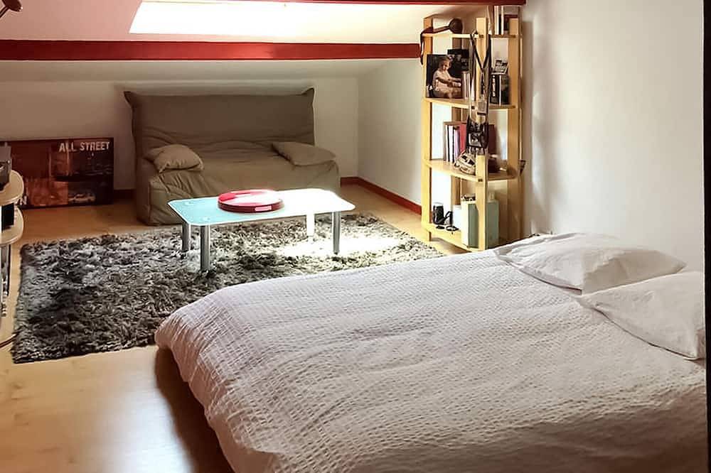 La Villa De Sévigné in Rognonas, Region de Arles