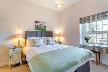 Cottage for 14 People in Horton in Ribblesdale, North Yorkshire, Photo 1