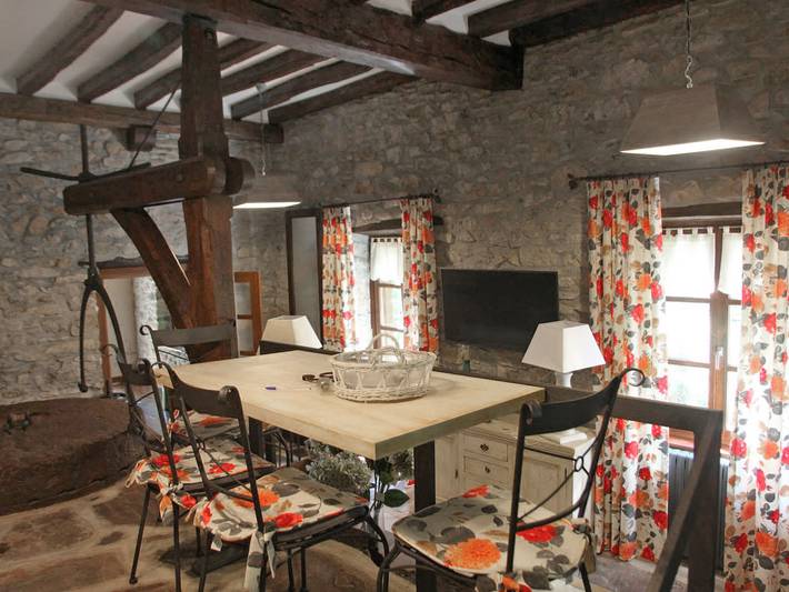 Location de vacances pour 4 personnes, avec terrasse ainsi que jardin et vue en Navarre - 2