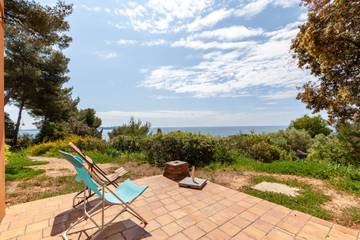 Maison de Vacances 'Catherine Vue Mer et Terrasse' avec Vue sur la Mer, Terrasse Privée et Wi-Fi