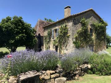 Gîte pour 2 personnes, avec jardin à Sainte-Croix (France)
