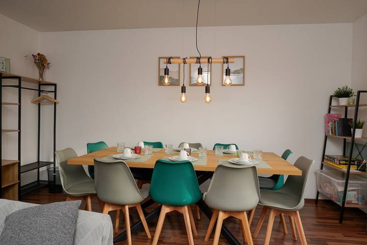 Ganze Ferienwohnung, Süden von Hd - 4 Schlafzimmer - 10 Personen - Haustier und Familienfreundlich 96qm  / App. Brückenaffe in Heidelberg, Rheinebene