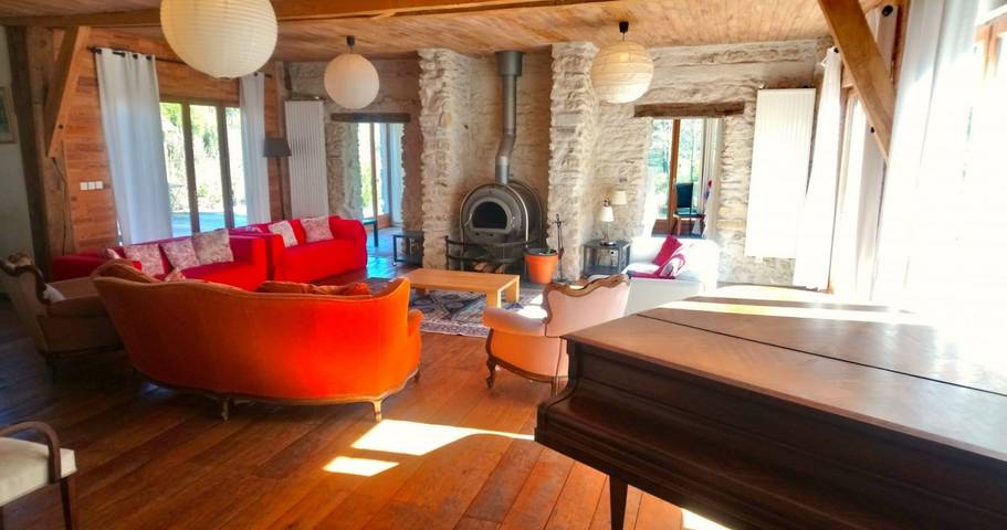 Gîte pour 30 personnes, avec balcon et jardin - 1