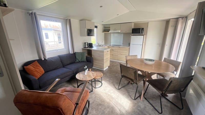 Wohnwagen für 4 Personen mit Balkon/Terrasse in Veluwe