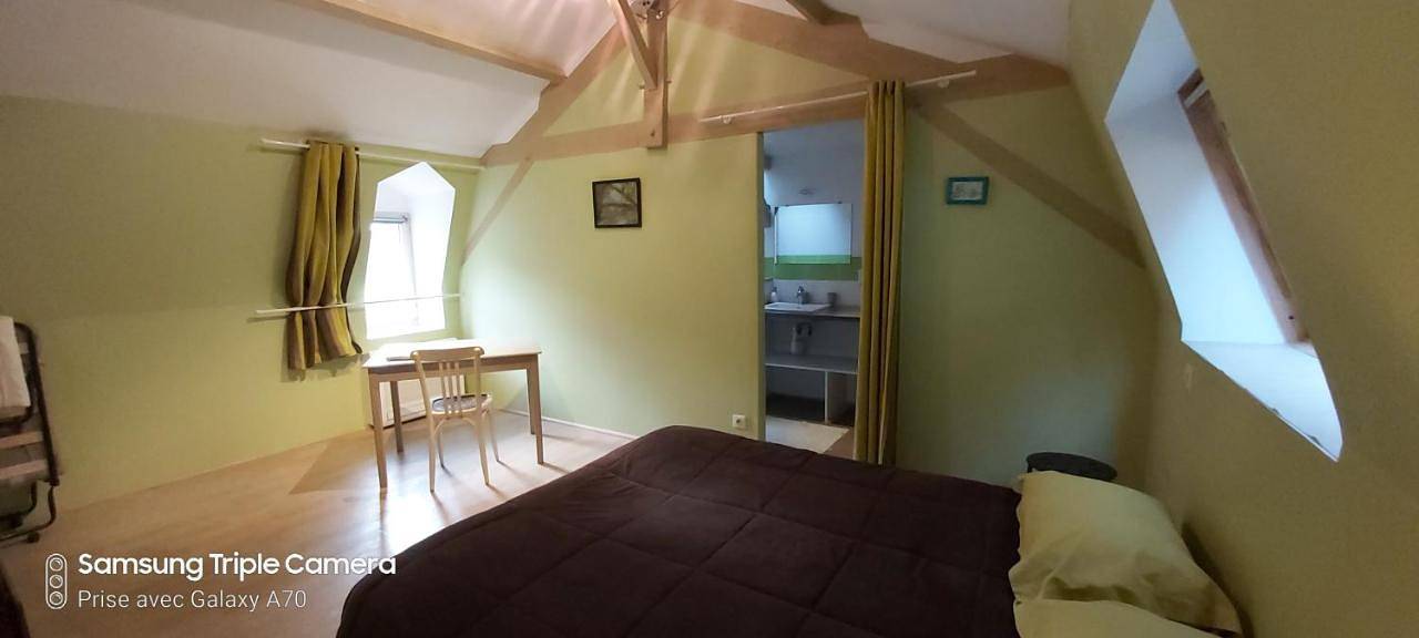 Twin Room in Vézac, Périgord Noir