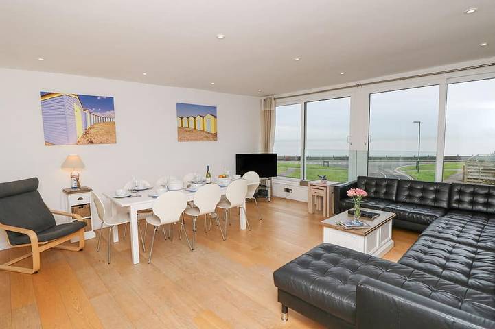 Cottage for 8 people, with garden in Rustington