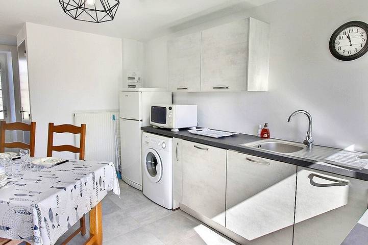 Gîte pour 4 personnes, avec jardin à Férel - 4