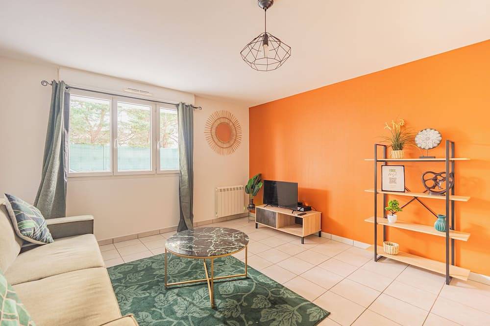 Entire apartment, Appartement entier à 5’ de la Gare d’Annemasse - Geneva, Comfortable 50 sqm Appartment in Ville-la-Grand, Saint-Julien-en-Genevois region