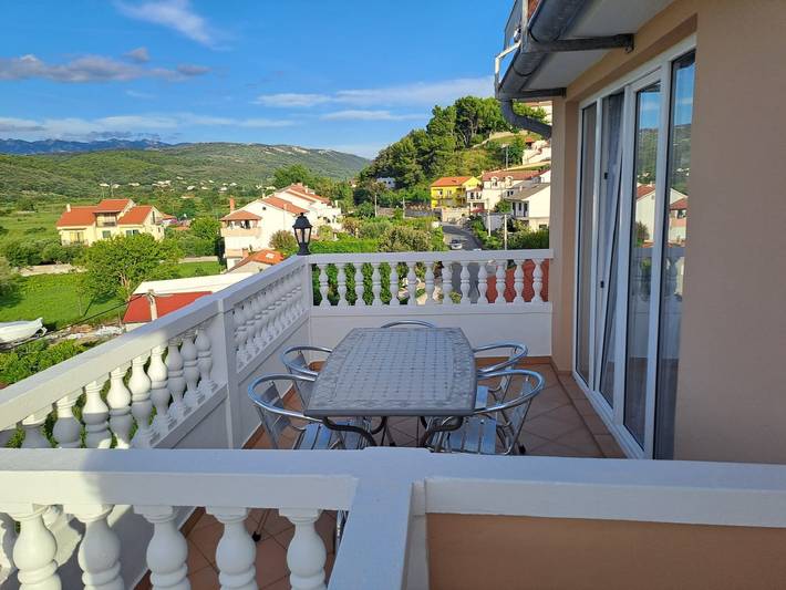 Ferienwohnung für 4 Personen, mit Meerblick und Balkon sowie Garten in Supetarska Draga - 2