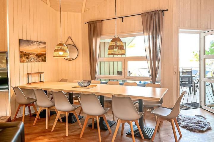 Ferienhaus für 12 Personen, mit Sauna und Whirlpool sowie Garten und Pool, mit Haustier in der Lübeck - 2