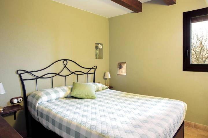 Gîte pour 4 personnes, avec vue et balcon à Santa Pau - 3