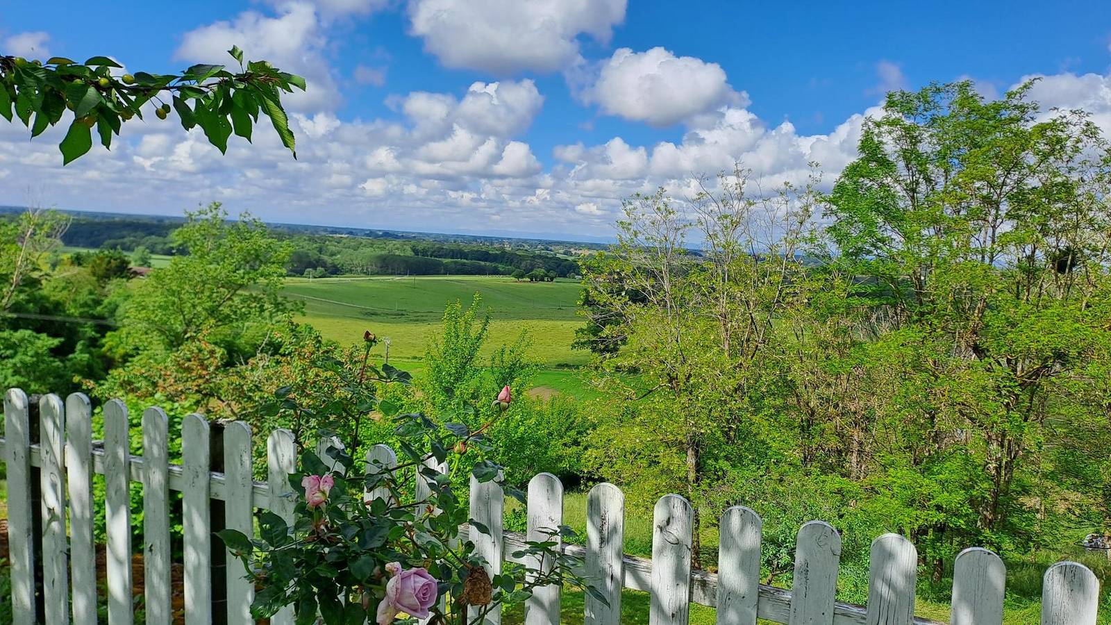 Promenade de Pinal in Coligny, Bourg-en-Bresse region