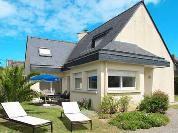 Gîte pour 6 personnes, avec balcon et jardin à Cléder