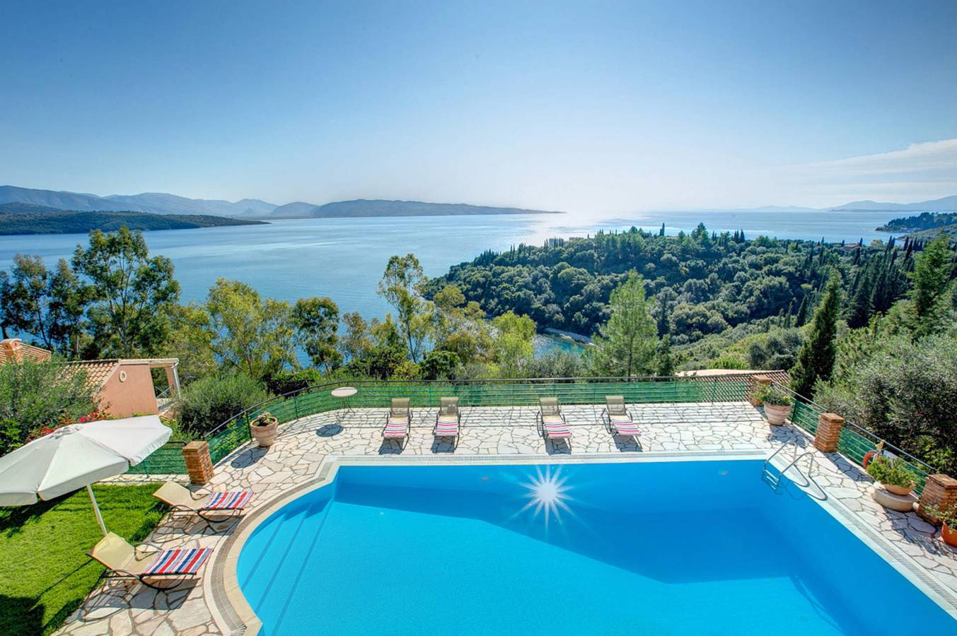 Διαμερίσματα Διακοπών για 6 Άτομα σε Παραλία Κερασιά, Κέρκυρα