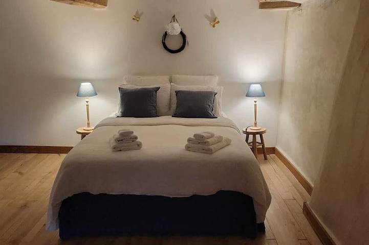 Gîte pour 4 personnes, avec jardin et terrasse à La Caillère-Saint-Hilaire - 3