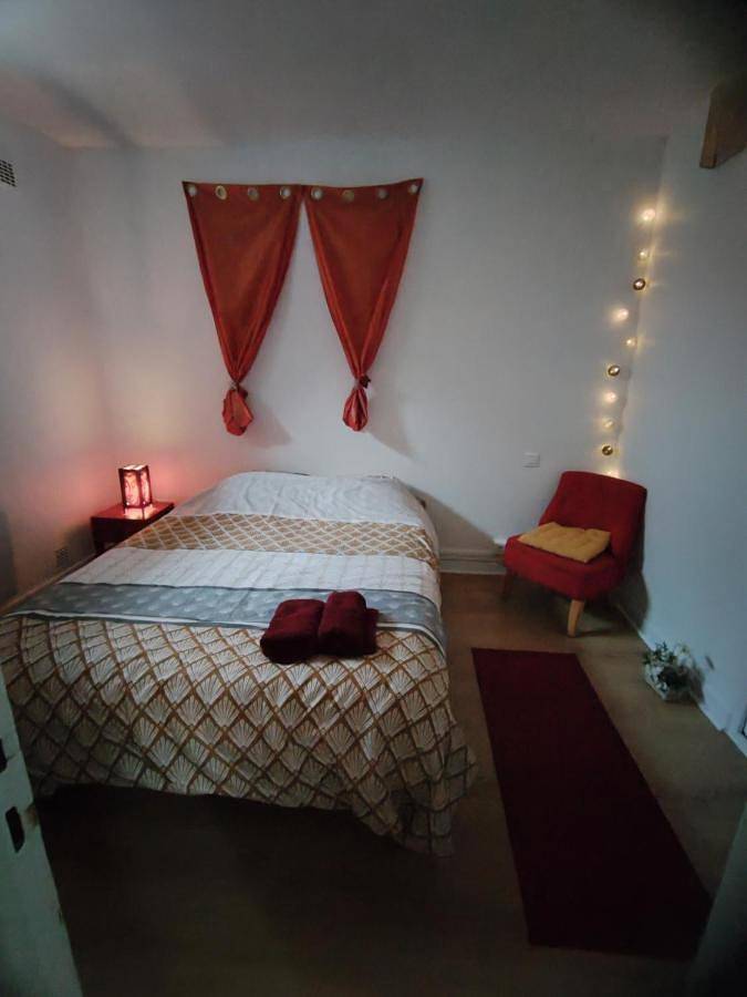 Gîte pour 3 personnes à Pinet (homonymie)