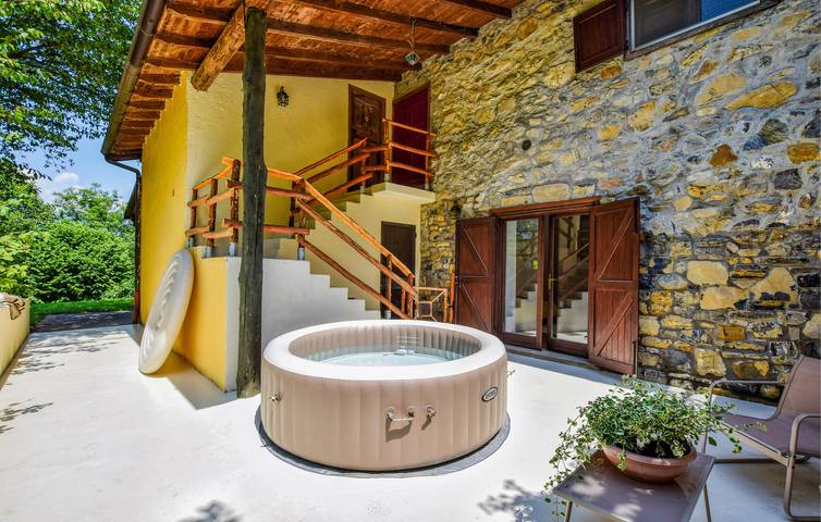 Casa vacanza per 6 persone, con piscina e giardino nonché terrazza - 1