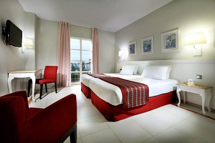 Apartamento para 4 personas, con Jardín y Piscina en Sanlúcar la Mayor