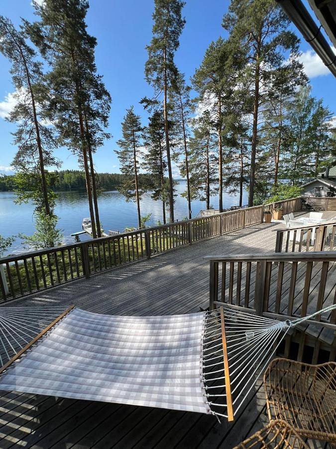 Luxury Beach house Villa Vaahtoranta on the lake shore in Kuopio, Kallavesi