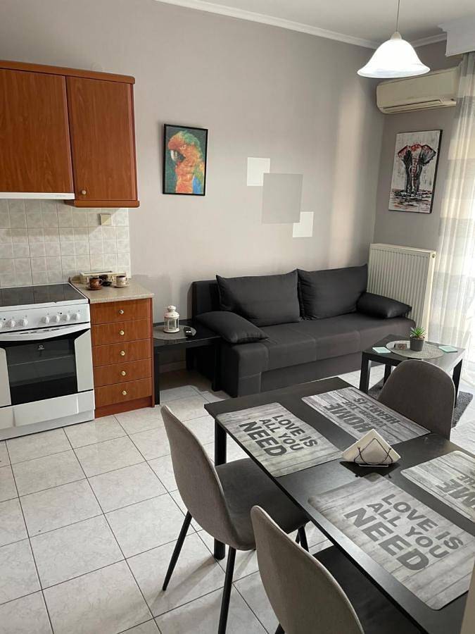 Gîte pour 5 personnes, avec terrasse et vue, animaux acceptés à Serrès - 2