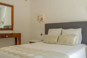 Location De Vacances pour 8 Personnes dans Porto-Vecchio, Arrondissement de Sartène, Photo 2