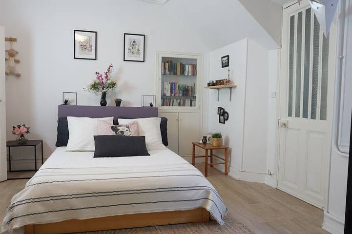 Location de vacances pour 10 personnes, avec terrasse et jardin à La Chapelle-Rablais - 4