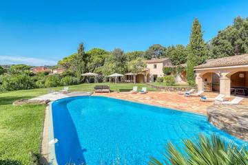 Villa pour 9 personnes, avec jardin et balcon dans Gigaro