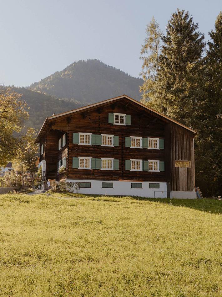 Ferienhaus für 8 Personen, mit Terrasse und Garten sowie Sauna und Ausblick in Vandans