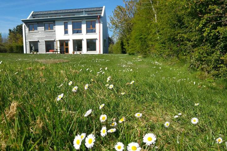Holiday rental for 6 people, with garden in Leinster