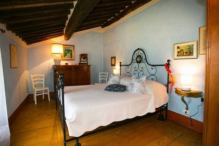 Location de vacances pour 8 personnes, avec jardin ainsi que jacuzzi et balcon à Castiglione di Garfagnana - 2