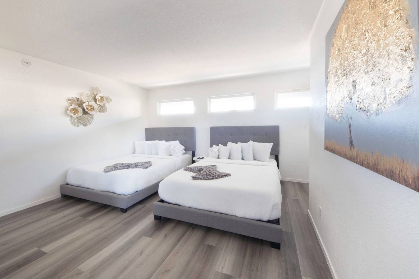 Entire apartment, 201 Urban Retreat just Steps from Little Italy in San Diego, San Diego County