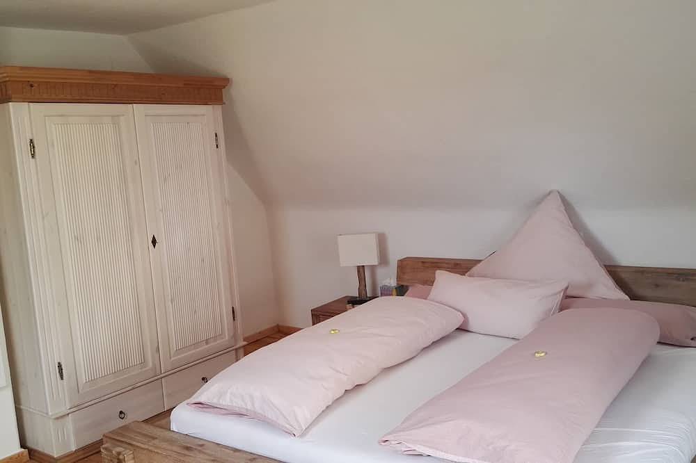 Ganze Wohnung, Ferienhaus mit Bauwagen, Garten und Grillmöglichkeit in Gunzenhausen, Fränkisches Seenland