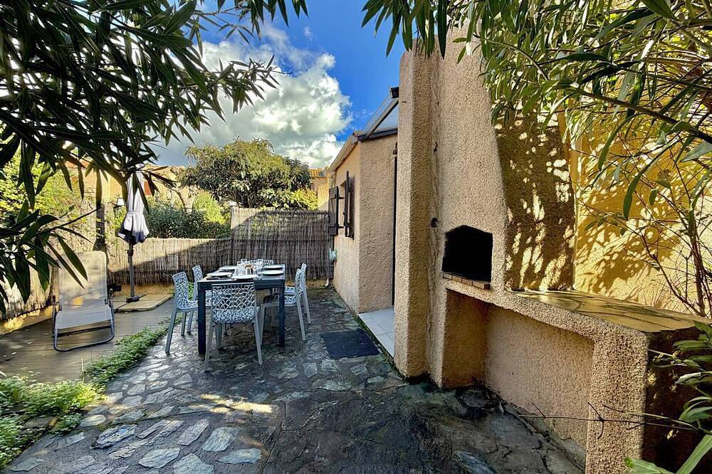 Casa luminosa con aire, terraza y parking, cerca de la playa in San Ciprianu, Lecci