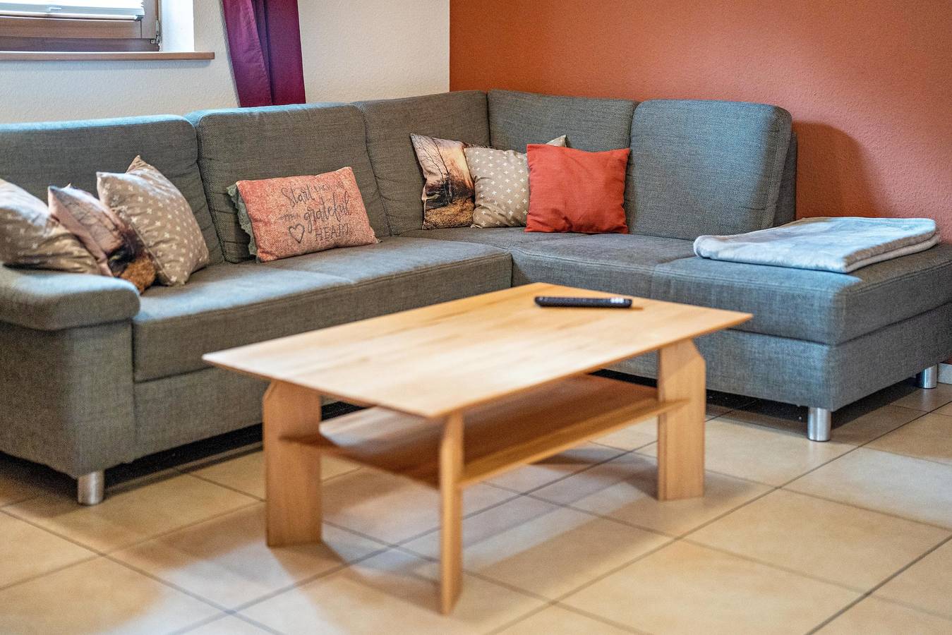 Ganze Wohnung, Nähe Europapark 'Maisonette-Ferienwohnung 2 auf Bauernhof, 70qm' mit Terrasse, Spielplatz und Wlan in Schuttertal, Mittlerer Schwarzwald