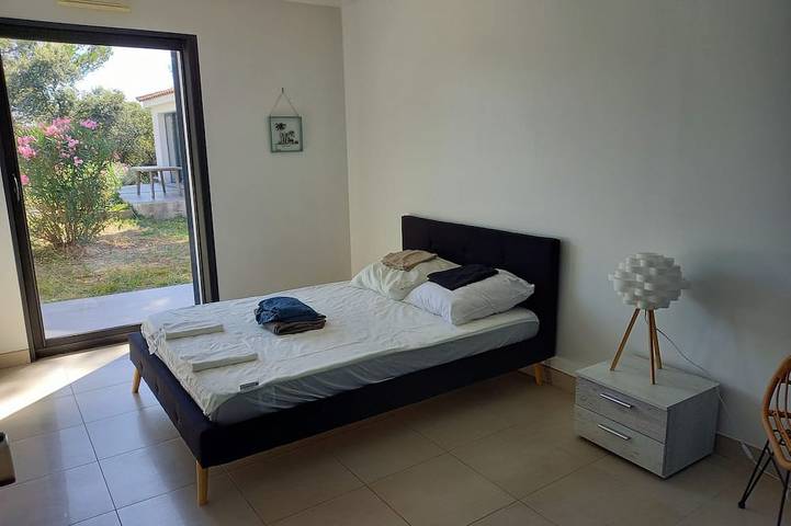 Location de vacances pour 10 personnes, avec balcon et jardin à Villevieille - 3