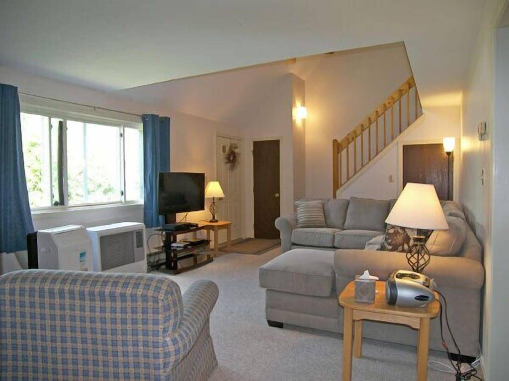 A0056- Verwaltet von Loon Reservation Service - Nh Mahlzeiten & Zimmer # 056365 in Woodstock (NH), Franconia Notch