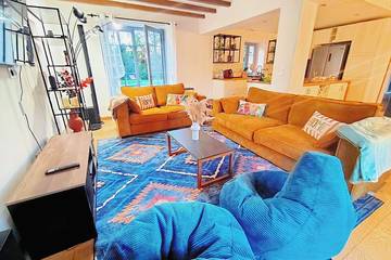 Location de vacances pour 10 personnes, avec piscine, animaux acceptés à Poulaines