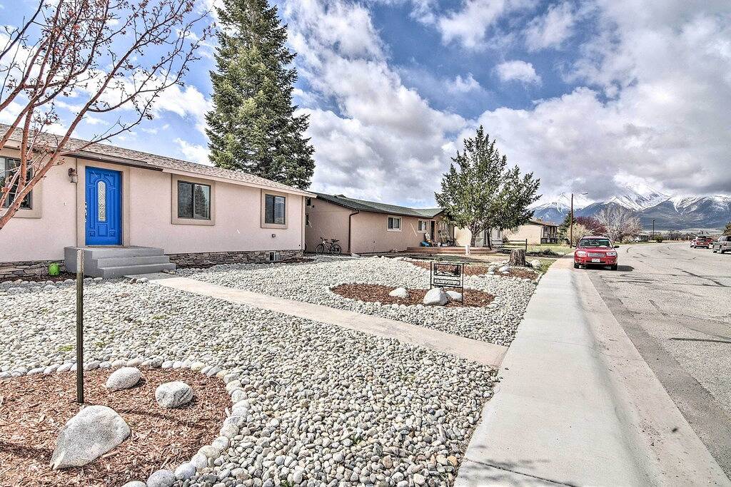 Pet-Friendly Buena Vista Home w/ Yard & Hot Tub! in Buena Vista, Chaffee County